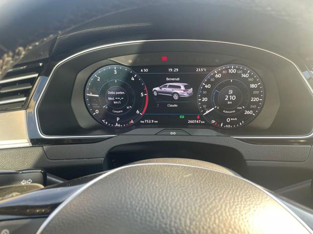 VOLKSWAGEN Passat Variant usata, con Controllo automatico clima