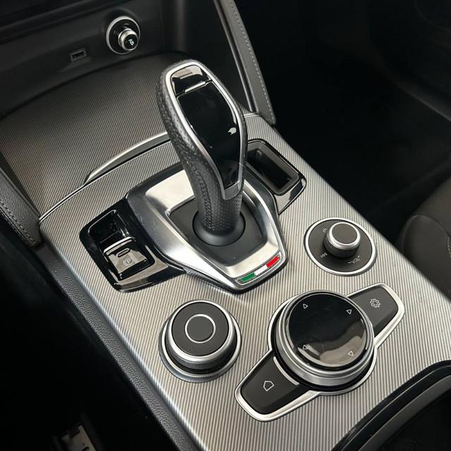ALFA ROMEO Stelvio usata, con Luci diurne LED