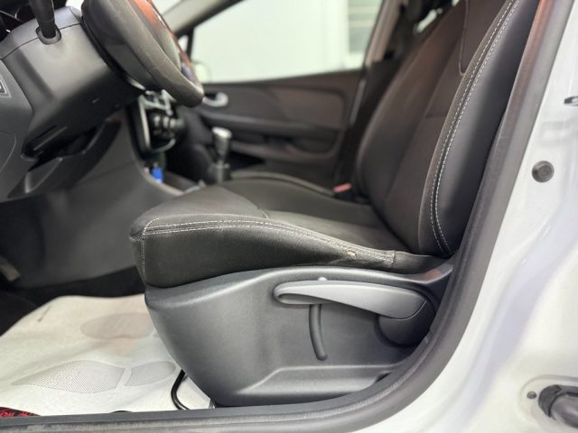 RENAULT Clio usata, con Sistema di navigazione