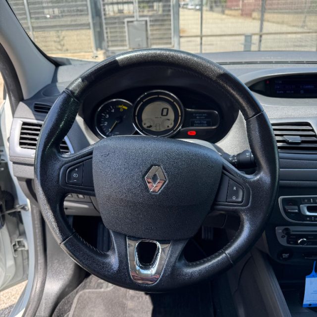 RENAULT Megane usata, con Bracciolo