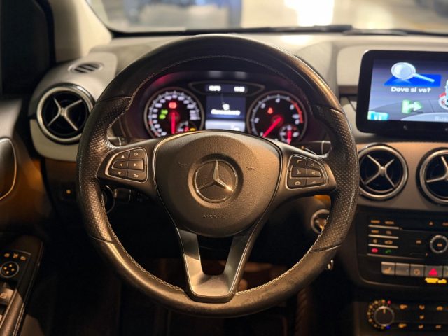 MERCEDES-BENZ B 180 usata, con Climatizzatore