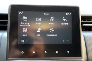 RENAULT Clio usata, con USB