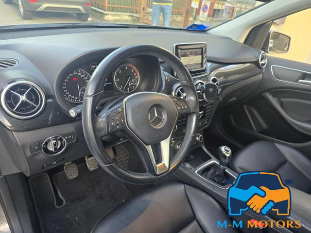 MERCEDES-BENZ B 180 usata, con Fari Xenon