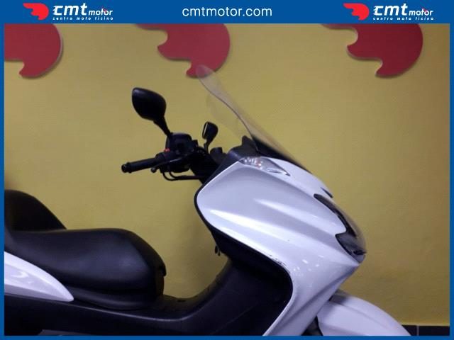 YAMAHA Majesty 400 usata 8