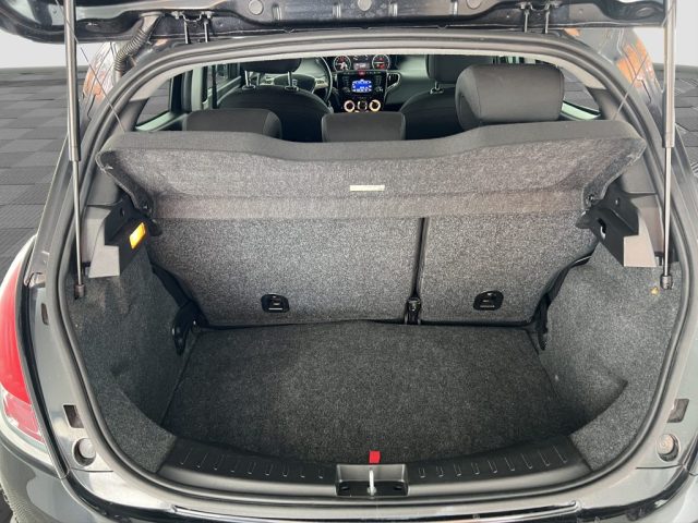 LANCIA Ypsilon usata 12