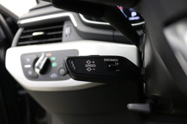 AUDI A4 usata, con Fari LED