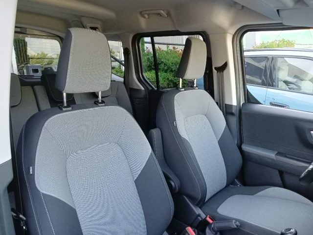 FORD Tourneo Courier usata, con Touch screen