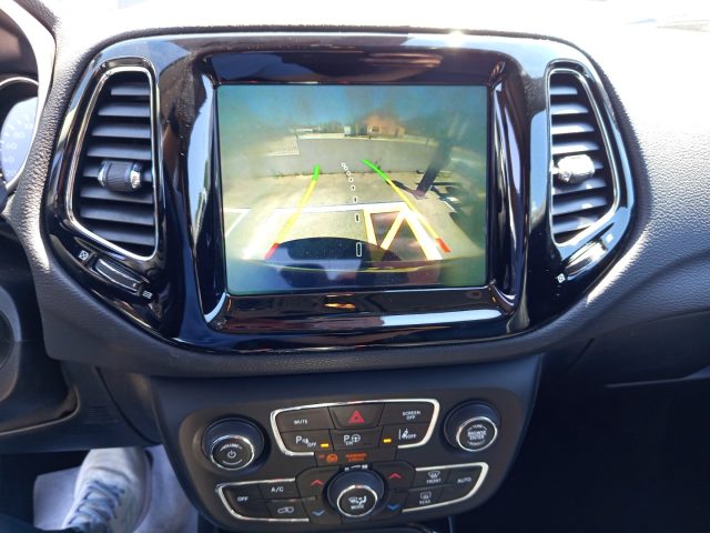 JEEP Compass usata, con Autoradio digitale
