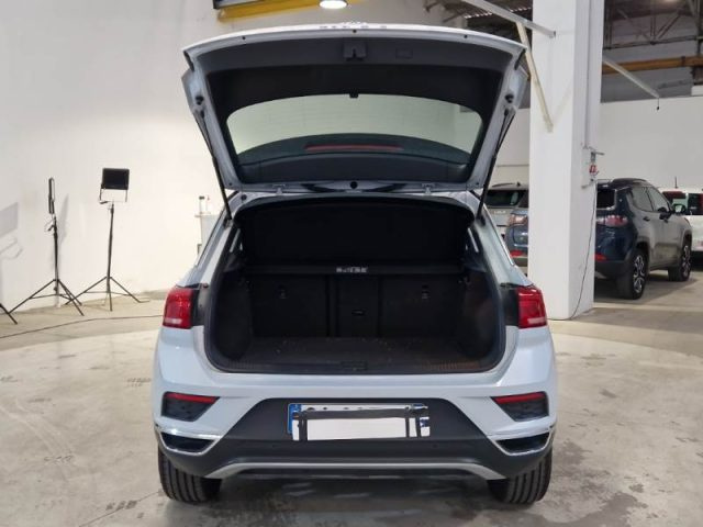 VOLKSWAGEN T-Roc usata, con Autoradio