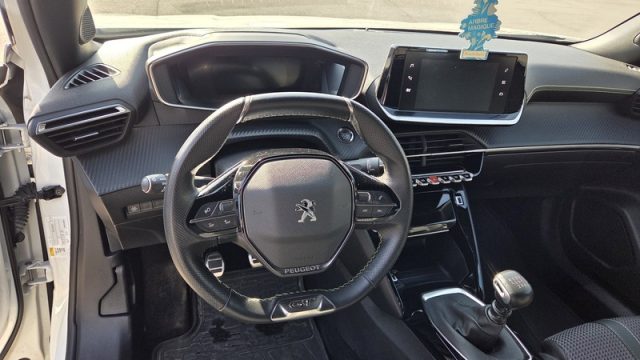 PEUGEOT 2008 usata, con Interni in pelle