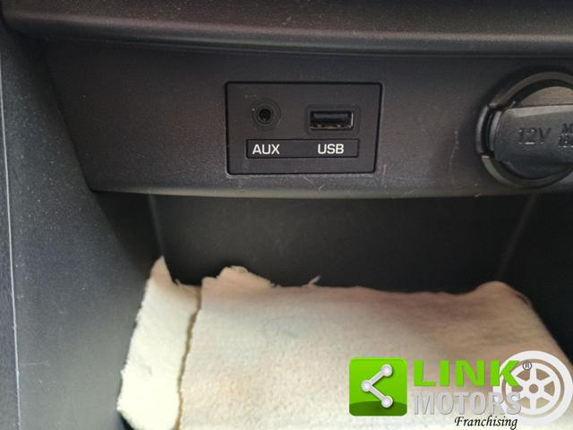 HYUNDAI i10 usata, con Specchietti laterali elettrici