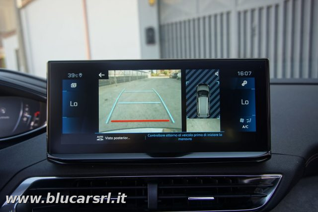 PEUGEOT 5008 usata, con Fari LED