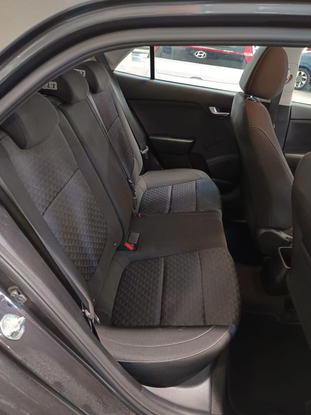 KIA Rio usata, con Fendinebbia