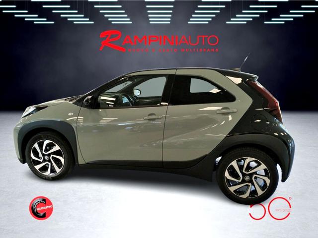 TOYOTA Aygo X usata 11