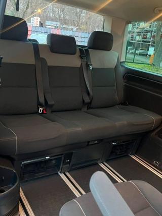 VOLKSWAGEN Multivan usata, con Controllo trazione