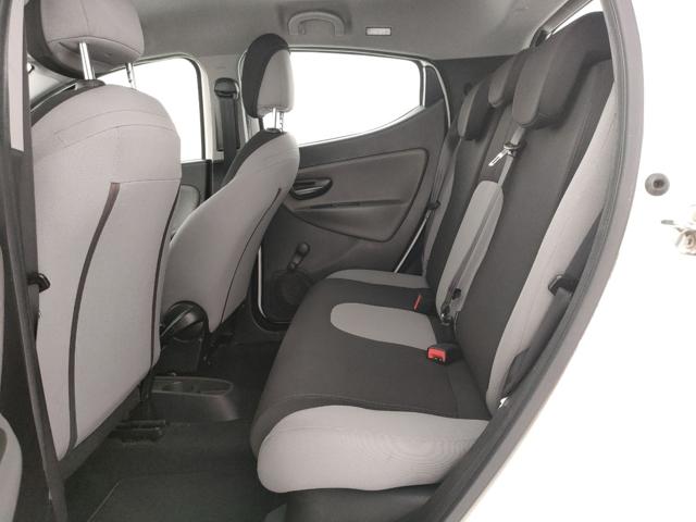 LANCIA Ypsilon usata, con ESP