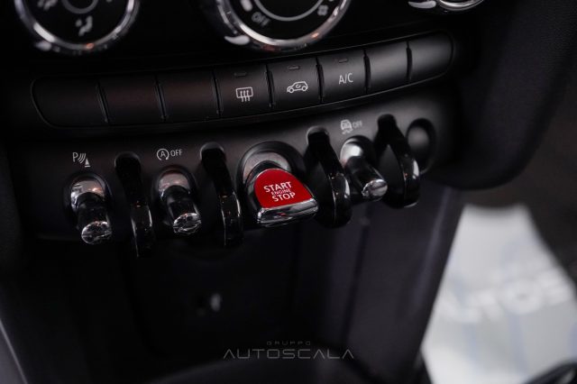 MINI Cooper D usata, con Specchietti laterali elettrici