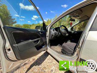FORD Fiesta usata, con Sedile posteriore sdoppiato