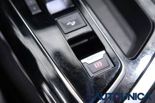 PEUGEOT 3008 usata, con Specchietti laterali elettrici