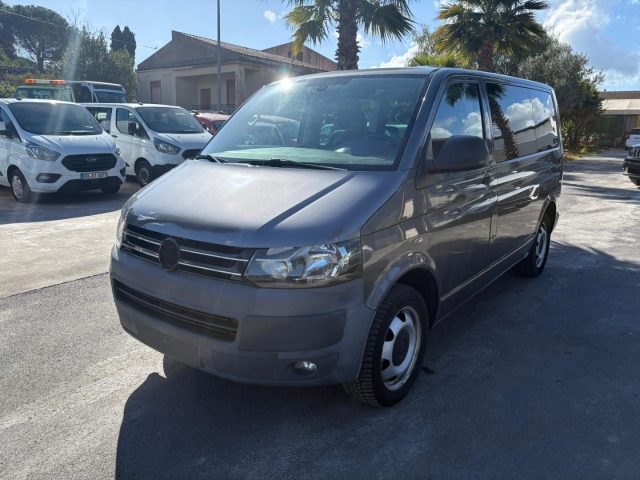 VOLKSWAGEN Caravelle usata, con ABS