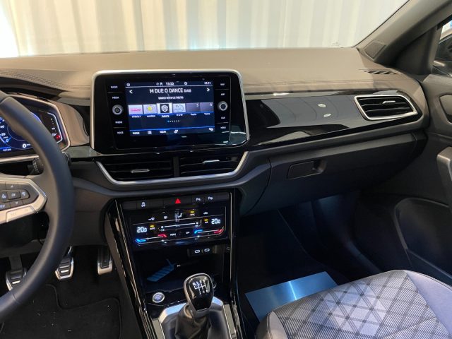 VOLKSWAGEN T-Roc usata, con Cerchi in lega