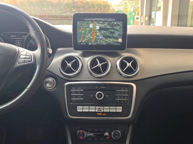 MERCEDES-BENZ GLA 200 usata, con Fari LED