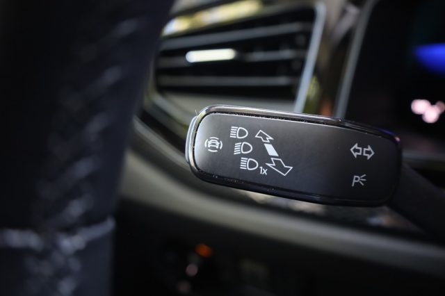 VOLKSWAGEN Taigo usata, con MP3