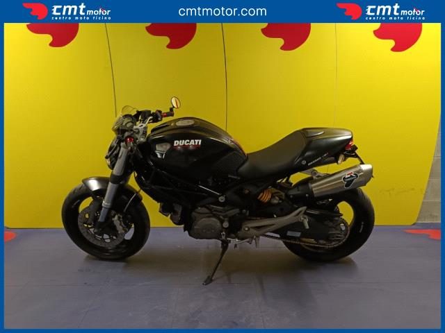 DUCATI Monster 696 usata 2
