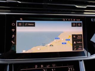 AUDI Q8 usata, con Hill holder