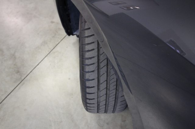 VOLKSWAGEN Golf usata, con Sedile posteriore sdoppiato