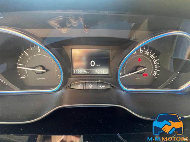 PEUGEOT 2008 usata, con Controllo trazione