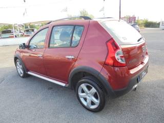 DACIA Sandero usata, con Sedile posteriore sdoppiato