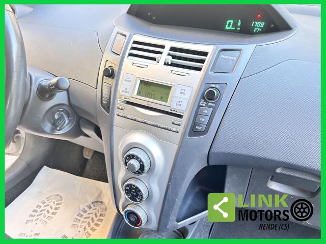 TOYOTA Yaris usata 34