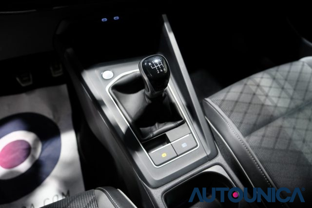 VOLKSWAGEN Golf usata, con Specchietti laterali elettrici