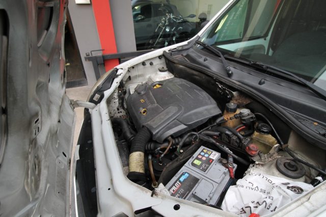 RENAULT Kangoo usata 15