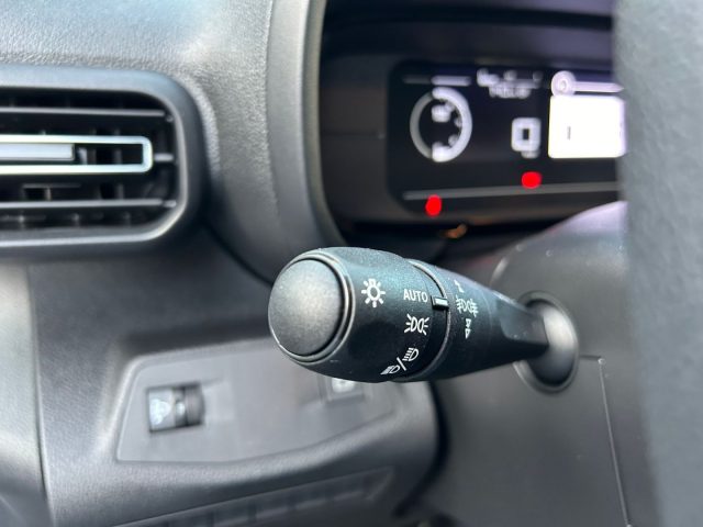 TOYOTA Proace City usata, con Fari LED