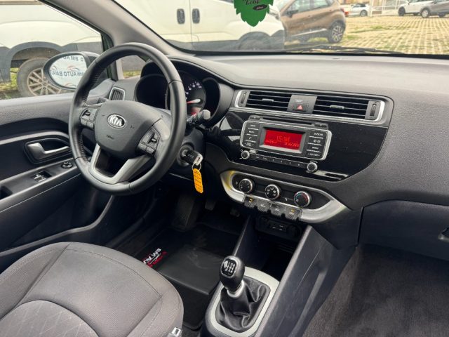 KIA Rio usata, con Autoradio