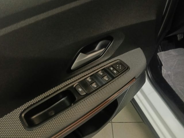 DACIA Sandero usata, con Autoradio digitale