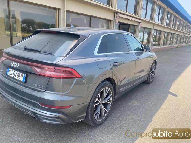 AUDI Q8 usata, con Alzacristalli elettrici