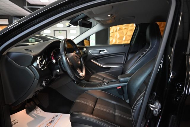 MERCEDES-BENZ GLA 180 usata 18