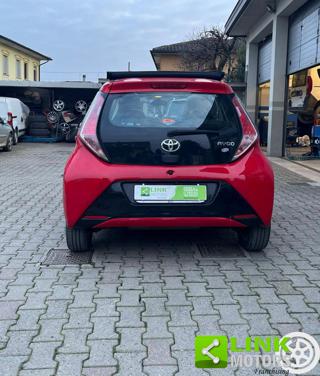 TOYOTA Aygo usata, con Autoradio
