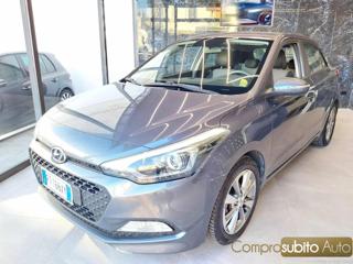 HYUNDAI i20 usata, con Airbag
