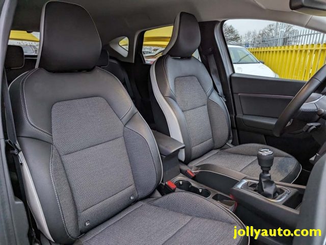 RENAULT Captur usata, con Sistema di navigazione