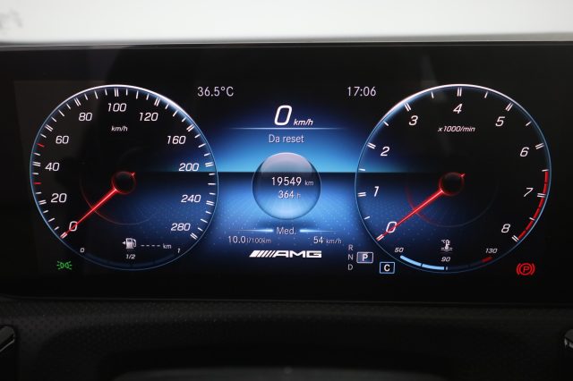 MERCEDES-BENZ A 35 AMG usata 12