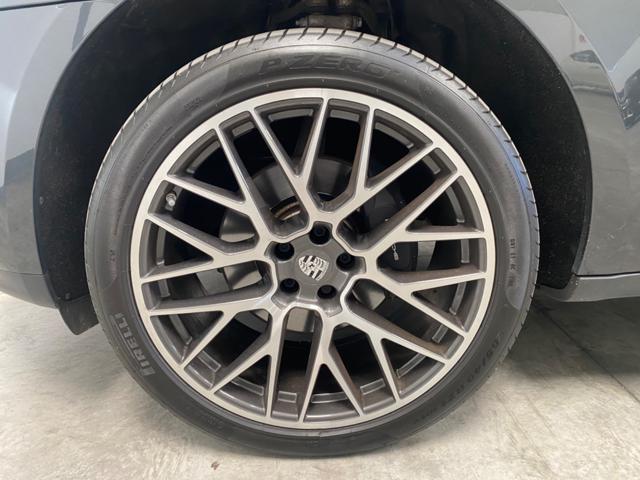 PORSCHE Macan usata, con ESP