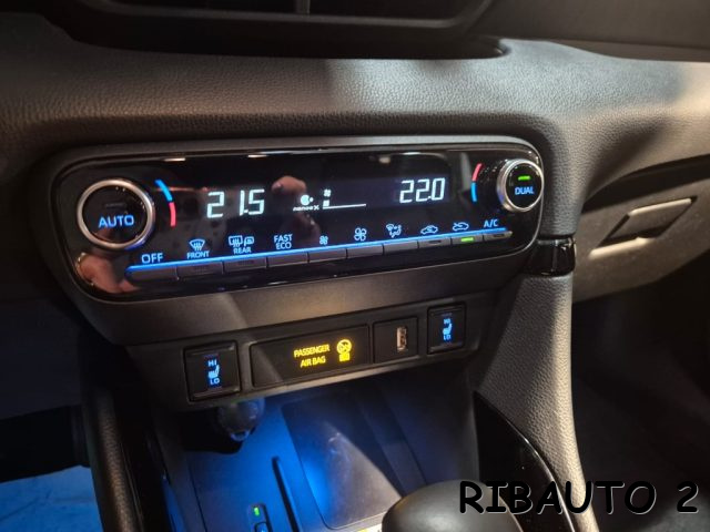 TOYOTA Yaris usata, con Fendinebbia