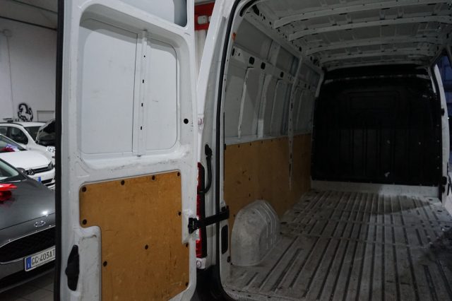 OPEL Movano usata, con Bracciolo