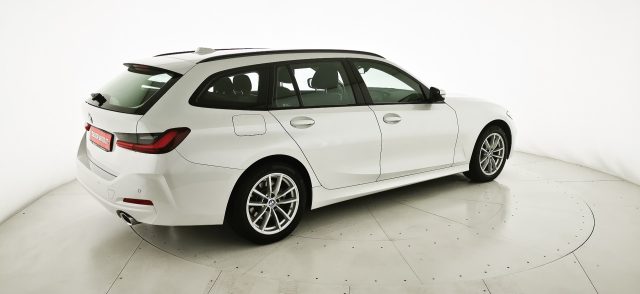 BMW 320 usata, con Touch screen
