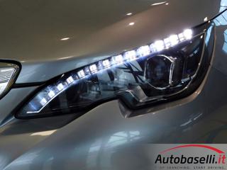PEUGEOT 308 usata, con Sensori di parcheggio anteriori