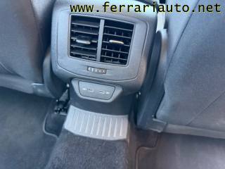 VOLKSWAGEN T-Roc usata, con Fari LED